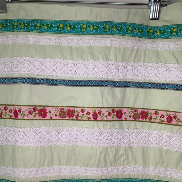 Garnet Hill Mini Skirt with lace and ribbon Size 10 - Picture 4 of 10